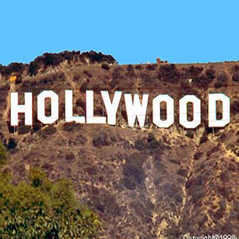 Cine salvează Hollywoodul în 2009?