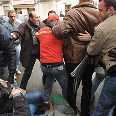 Un român arestat în cazul violului de la Guidonia, Italia, a recunoscut acuzaţia