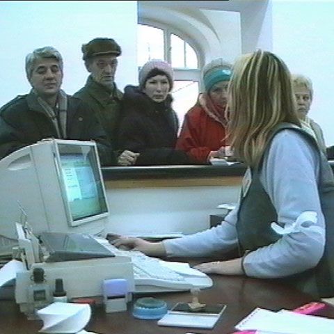 CE a transmis României 4 recomandări, cerând consolidarea politicii fiscale şi reducerea birocraţiei 