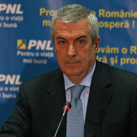 Tăriceanu: Actualii guvernanţi trăiesc într-o necunoaştere crasă
