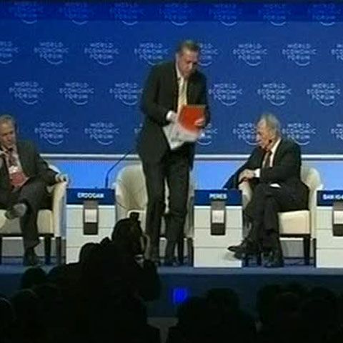 Premierul turc a părăsit nervos o dezbatere de la Davos