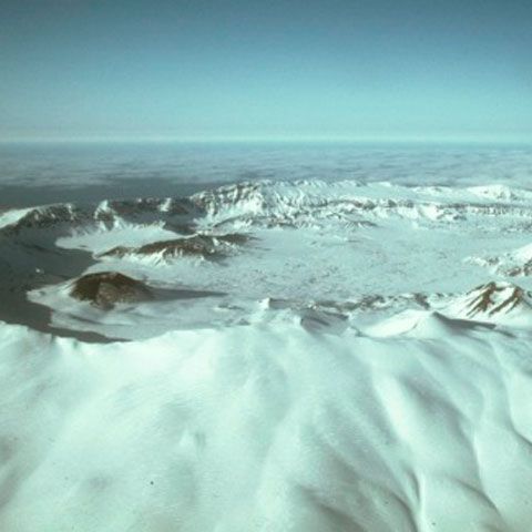 Alertă în Alaska: Vulcanul Redoubt ar putea erupe