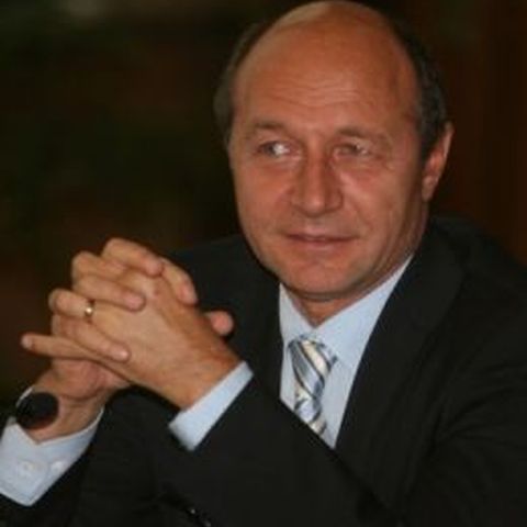 59% dintre români l-ar vota pe Băsescu, potrivit INSOMAR