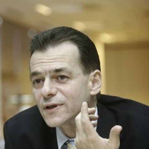 Orban şi Antonescu strâng semnături pentru congresul extraordinar