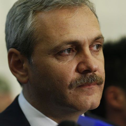 Ministrul de Interne Liviu Dragnea îşi anunţă demisia