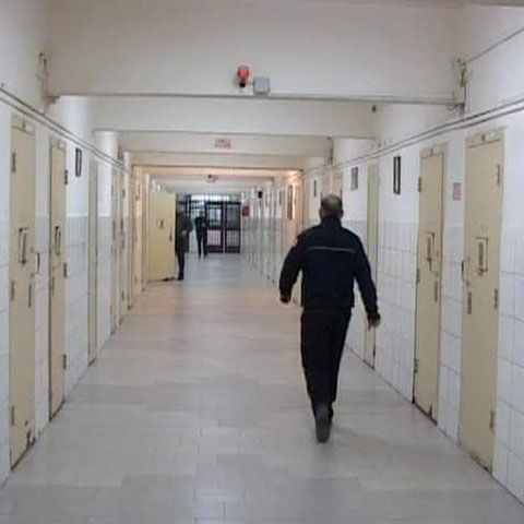 Poliţia Română caută alţi 141 de condamnaţi care au primit învoiri| VEZI FOTO