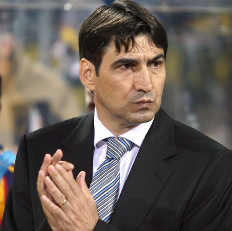 Victor Piţurcă scoate bani din terenuri 