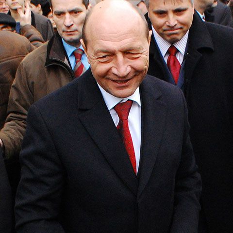 Băsescu în Ungaria: Niciun stat nu trebuie să-l înveţe pe celălalt ce să facă la el acasă