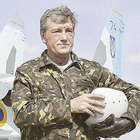 Campanie anti-Iuşcenko la Moscova prin afişe cu un fel de mâncare specific ucrainean