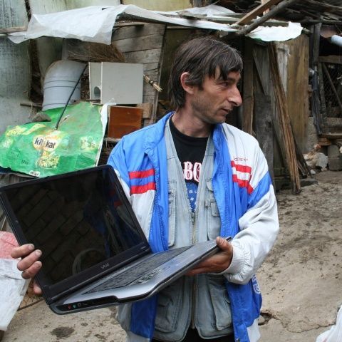 Doar 8% dintre gospodăriile rurale din România au acces la internet