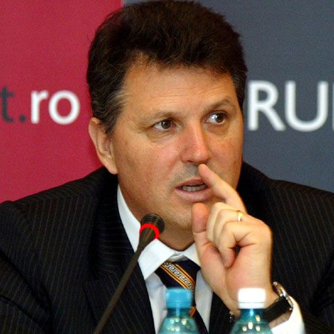 Predoiu declară că nu a semnat HG privind contractul cu Sterling