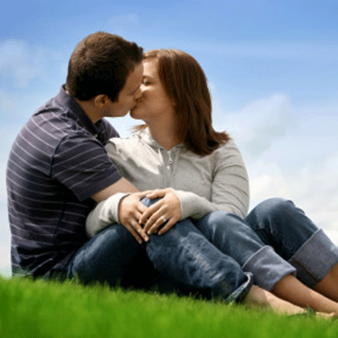 Veşnica dilemă: De ce ea? De ce el?