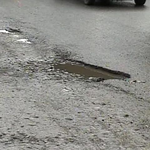 DN 72 este una dintre cele mai proaste şosele din ţară 