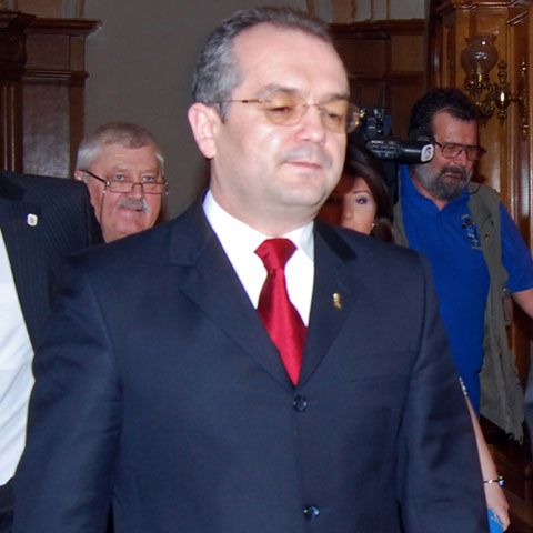 Emil Boc: Dacă aş fi în locul lui Năstase, aş face orice să ajung în faţa justiţiei