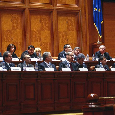 Proiectul Bugetului de Stat şi cel al Bugetului asigurărilor sociale au ajuns la Parlament