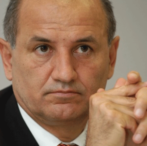 Copos e convins că va finaliza tranzacţia cu Taher