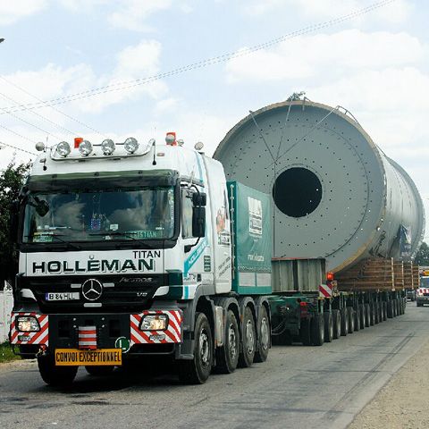 Traficul rutier va fi întrerupt periodic, în judeţul Hunedoara, din cauza unui transport agabaritic