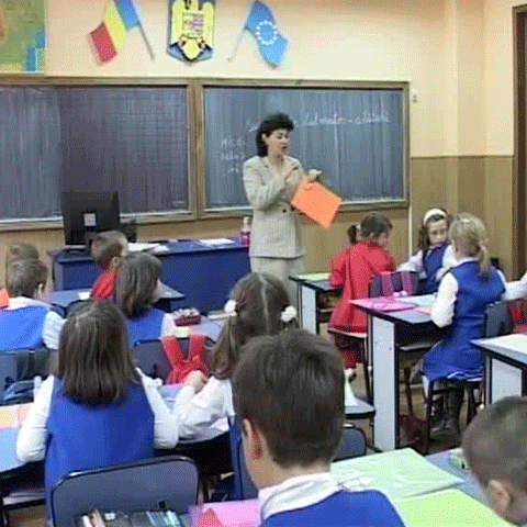 Înscrierea copiilor în clasa I, ar trebui să aibă loc până pe 1 mai, anunţă Ministerul Educaţiei