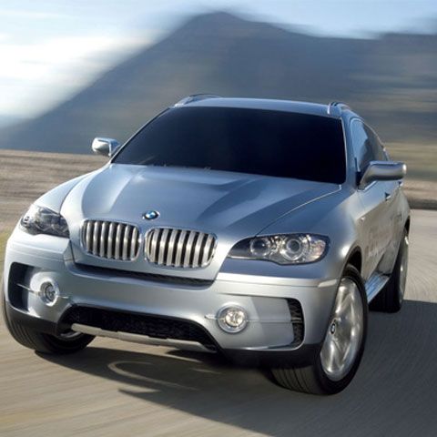 Reţeaua de hoţi de maşini anihilată în Franţa ar fi înmatriculat în România peste 200 de autoturisme