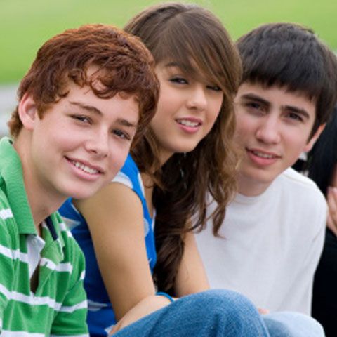 Adolescenţii din Bulgaria nu vor mai avea voie să iasă singuri pe stradă seara