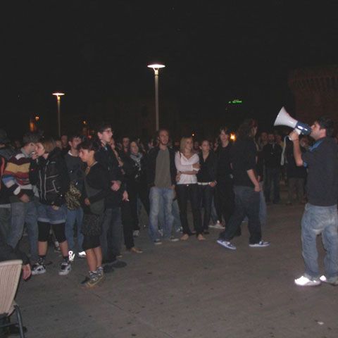 Un elev din Rimini a fost bătut pentru că era român