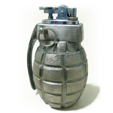 O grenadă şi zece cartuşe au fost descoperite într-un tren de pe ruta Bucureşti-Viena