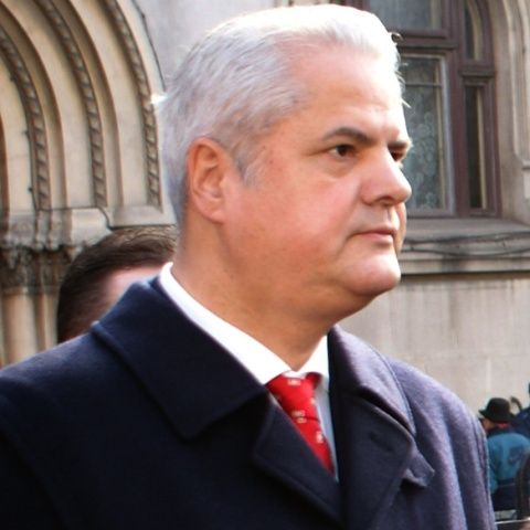 Adrian Năstase: Îmi dau demisia din Parlament după ce îşi dă demisia şi Traian Băsescu