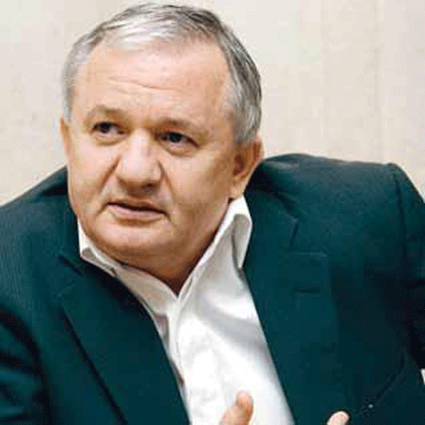 FC Vaslui a transferat patru jucători străini, trei fundaşi centrali şi un atacant