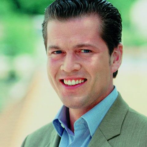 Baronul Karl-Theodor zu Guttenberg a devenit, la 37 de ani, cel mai tânăr ministru al economiei din Germania