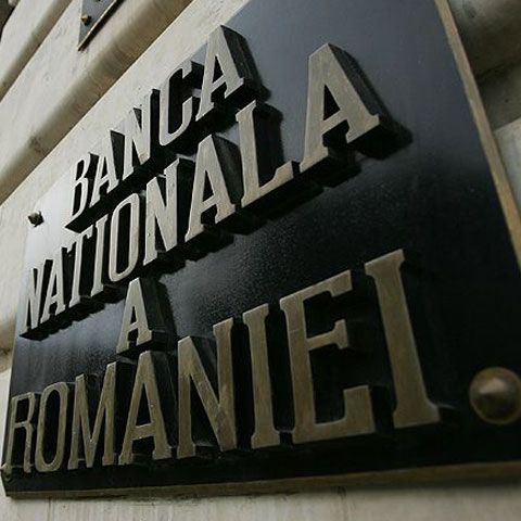 BNR a luat ţeapă şi de la Guvern, şi de la bănci