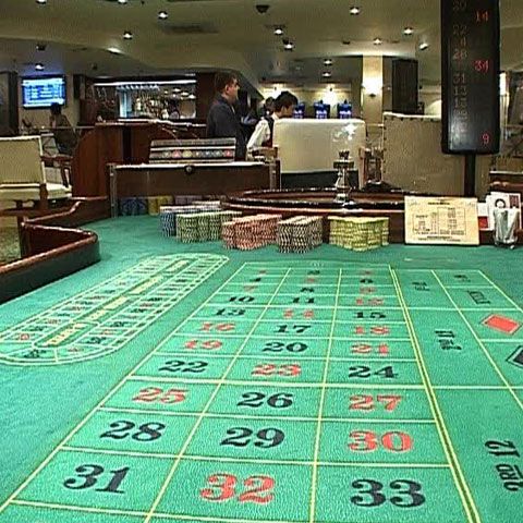 Aproximativ 4% din sălile de jocuri, din toată ţara, au fost închise 