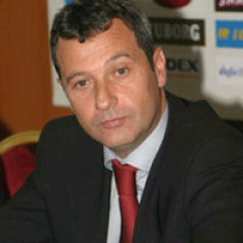 Borcea nu îl va lăsa pe Rednic să antreneze naţionala