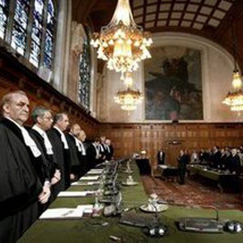 Raportul Comisiei Europene constată "regrese" în reforma justiţiei şi în lupta anticorupţie din România