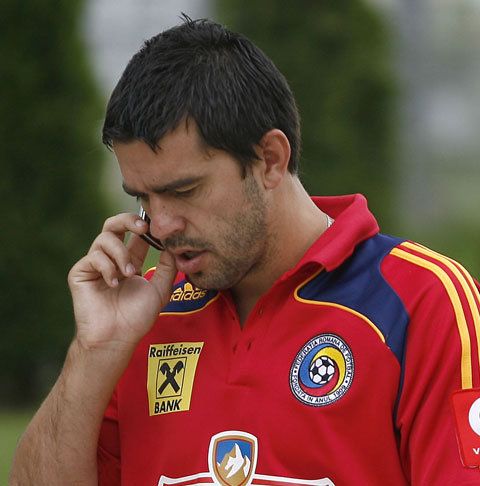 Cosmin Contra: "Nu m-a căutat nimeni de la Dinamo, dar nu am ajuns să mă vând pentru terenuri"