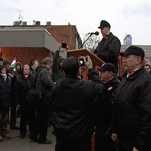 Extrema dreaptă ungară a protestat faţă de infracţionalitatea romă 