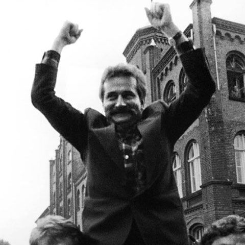 Regizorul Andrzej Wajda va ecraniza biografia lui Lech Walesa