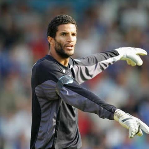David James a stabilit recordul de prezenţe în Premier League