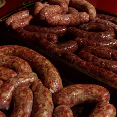 Croaţii au bătut recordul lui Oprescu la cel mai lung cârnat din lume