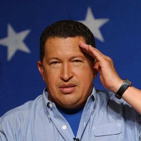 Chavez le cere alegătorilor un număr nelimitat de mandate