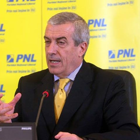 Duel politic Tăriceanu şi Antonescu strâng voturi pentru Congresul PNL