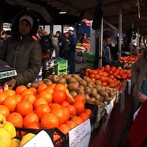 90% din legumele şi fructele de pe piaţă provin din import