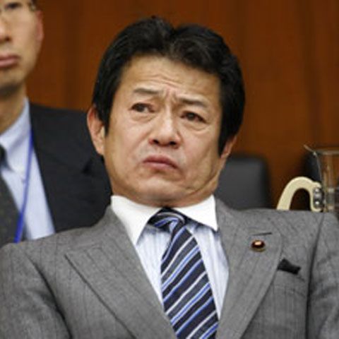 Scandal în Japonia, după ce ministrul de finanţe a apărut beat la o conferinţă de presă de la G7