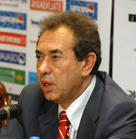 Dinamo - Nicolae Badea: "Ne putem lipsi de orice jucător, nu numai de Tamaş"