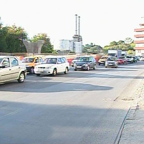The Money Channel: Taxa auto ar putea fi redusă cu o treime de la 1 martie 