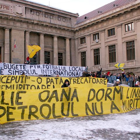 Liga a II-a: Primăria Ploieşti a preluat echipa Petrolul