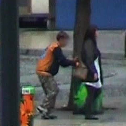 Trei români au fost bătuţi în Sardinia, după ce alţi patru au fost agresaţi la Roma