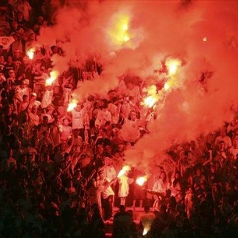 Brazilia: Un suporter al echipei Atletico Mineiro fost împuşcat mortal pe stradă, în timp ce mergea la stadion