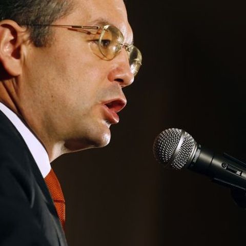 Boc a trimis-o pe gravidă după Tăriceanu!        