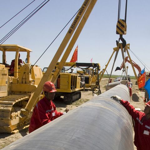 China dă Rusiei 25 de miliarde de dolari pentru 20 de ani de petrol