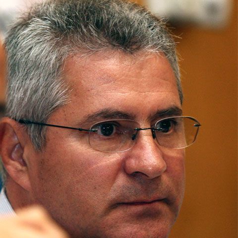 Manea: Nu e posibil să aduci un antrenor doar cu drepturi, fără responsabilităţi!